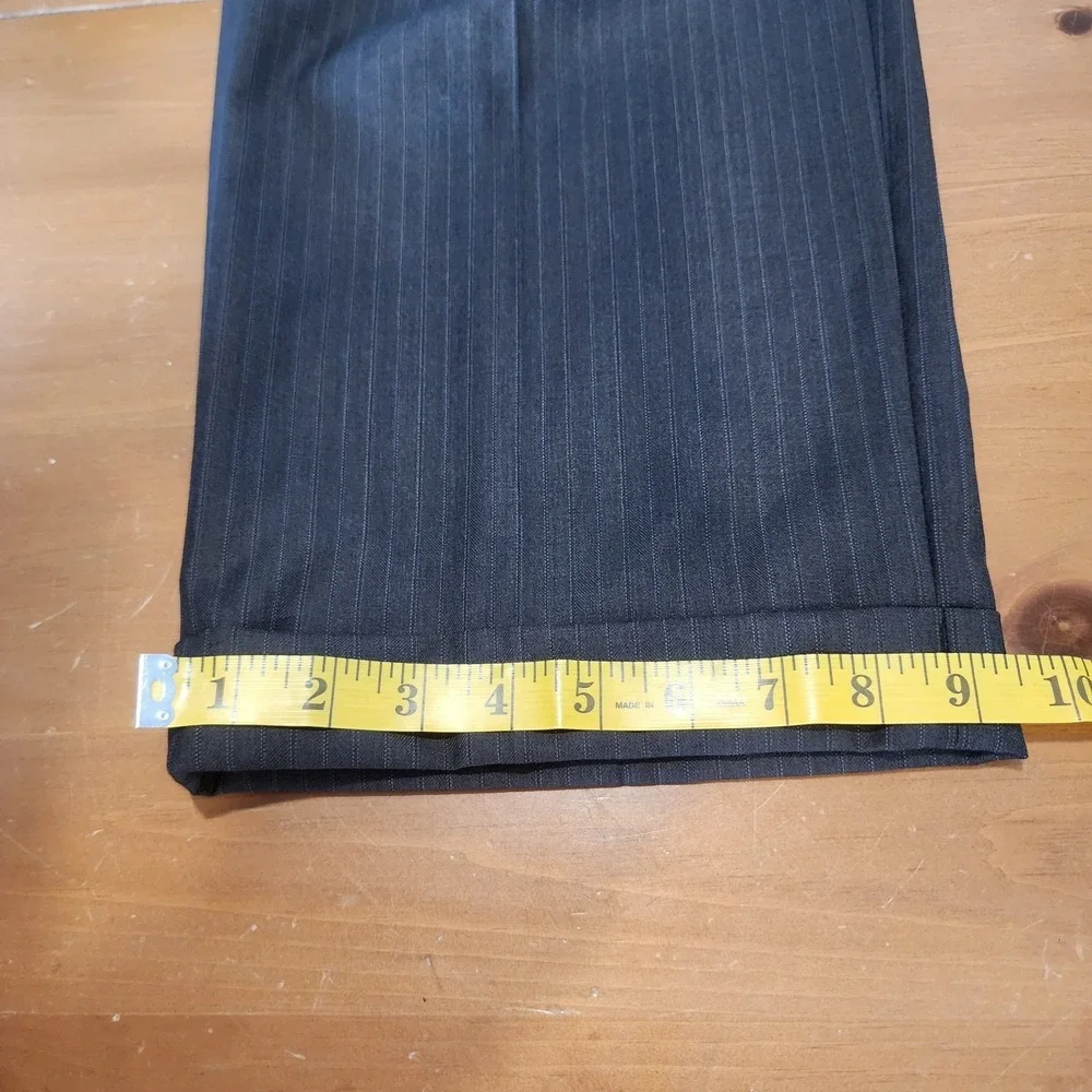 Jos A Bank Signature Gold Wool Business Suit Mens 44L x 39 Gray Pinstripe Career